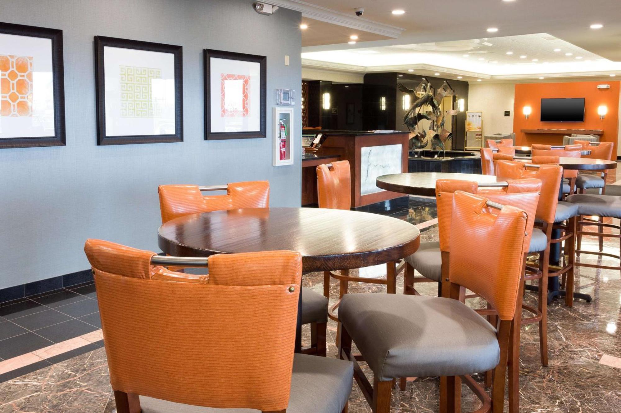 Drury Inn & Suites St. Louis Крийв Кър Екстериор снимка
