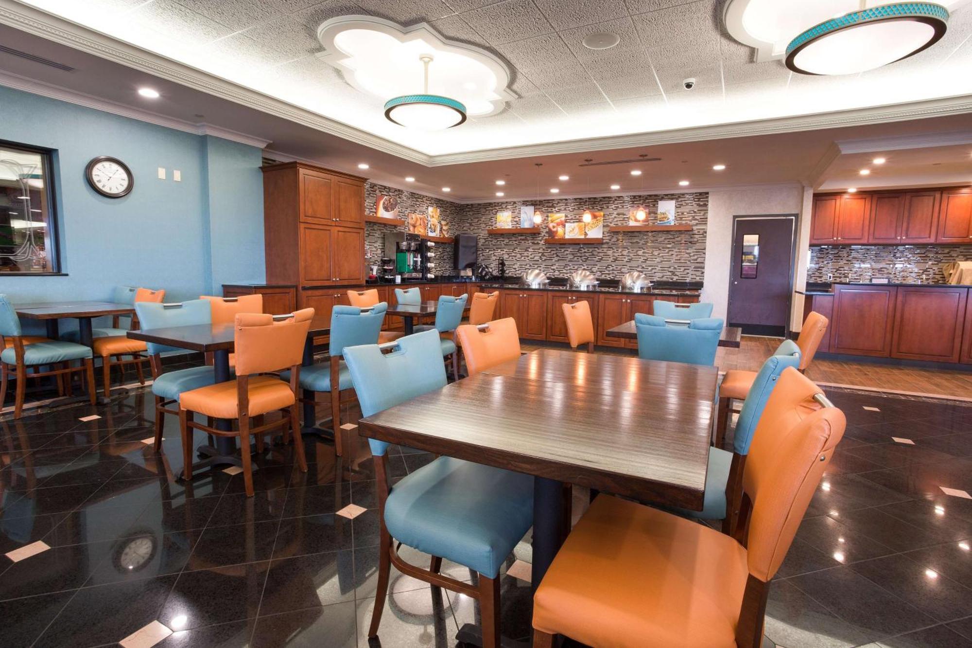 Drury Inn & Suites St. Louis Крийв Кър Екстериор снимка
