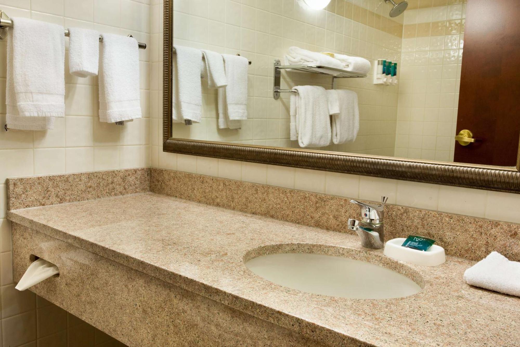 Drury Inn & Suites St. Louis Крийв Кър Екстериор снимка