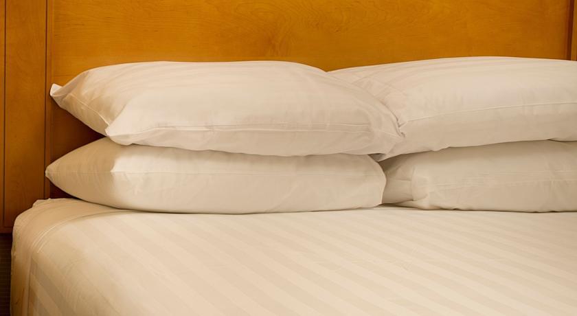 Drury Inn & Suites St. Louis Крийв Кър Стая снимка